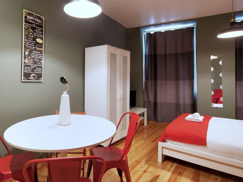 Aparthotel Oporto Entreparedes Exteriör bild