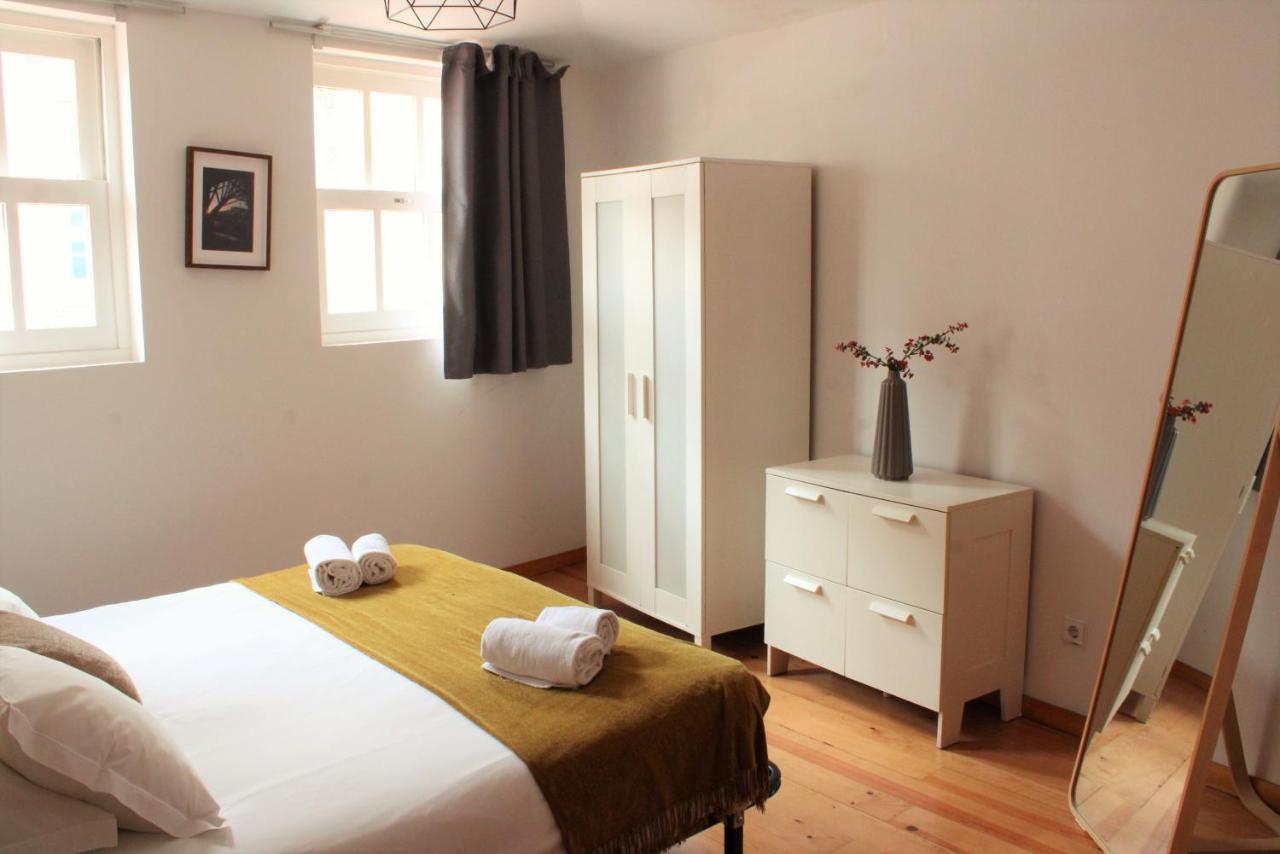 Aparthotel Oporto Entreparedes Exteriör bild