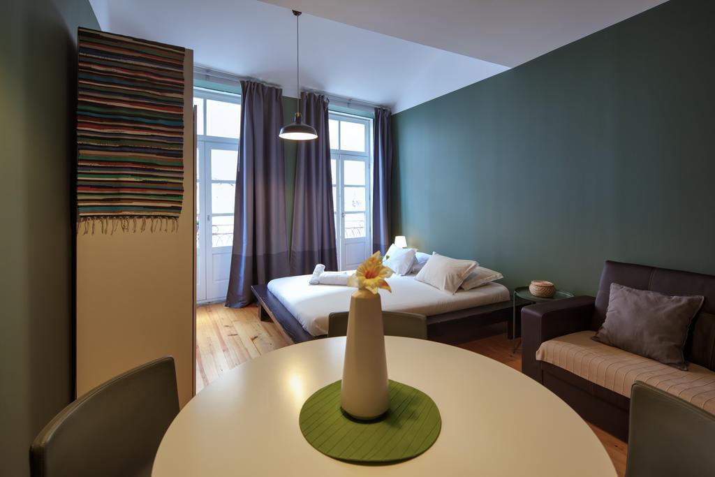 Aparthotel Oporto Entreparedes Exteriör bild